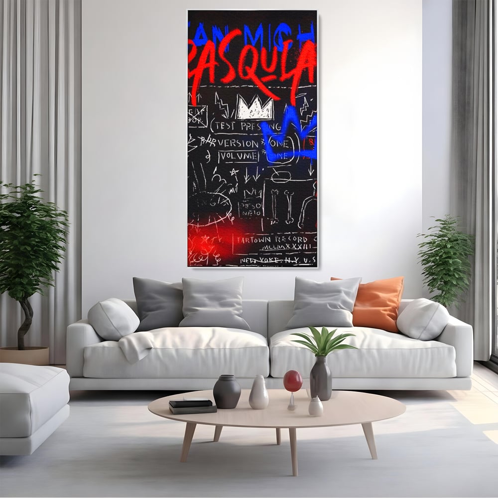 Tablou canvas cu tablou canvas cu arta graffiti, in rama de aluminiu argintiu, pe perete intr-un living